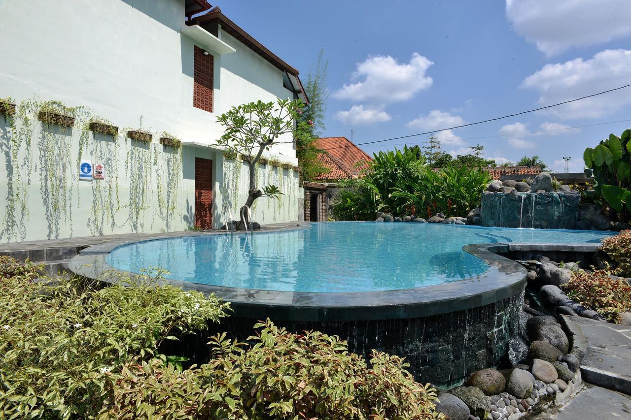 Zen Rooms Pakualaman Yogyakarta Exterior photo