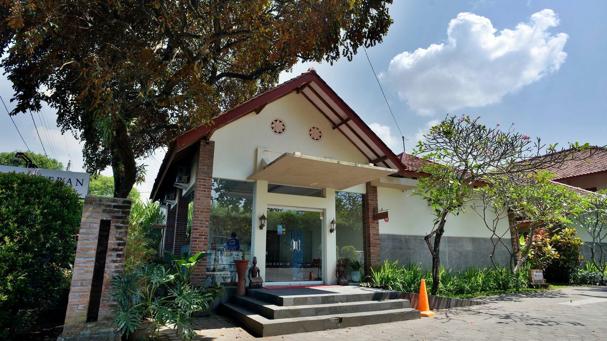 Zen Rooms Pakualaman Yogyakarta Exterior photo